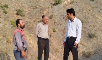 بازدید رئیس و معاون اداره منابع طبیعی و آبخیزداری شهرستان بشاگرد از سازه مشارکت مردمی روستای رینن