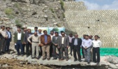 سازه آبخیزداری حوزه  تخت شهرستان بندرعباس  با حضور معاون آبخیزداری  اداره کل منابع طبیعی  و رییس اداره منابع طبیعی  بندرعباس به بهره برداری رسید