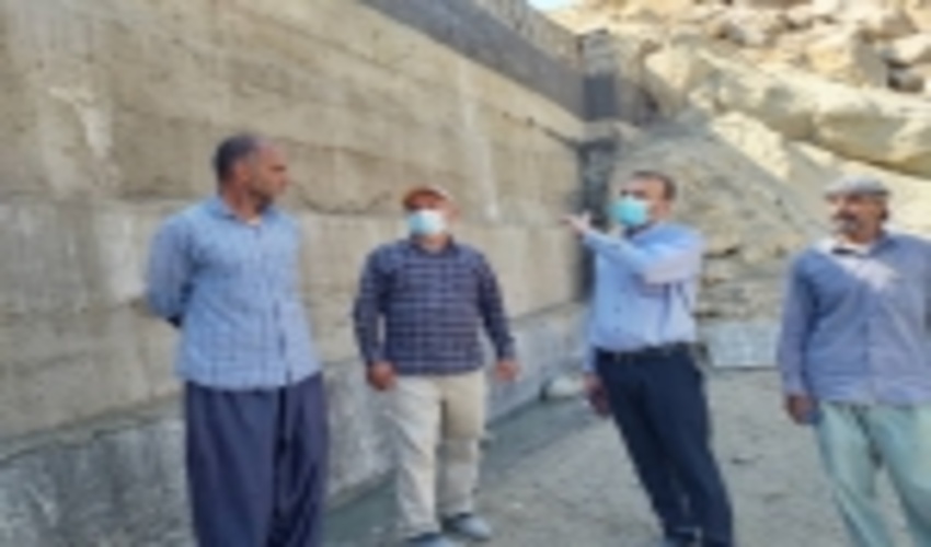 نظارت بر پروژه عملیات آبخیزداری پیشگیری و کنترل سیل در حوزه گریشه بخش شیبکوه شهرستان بندرلنگه