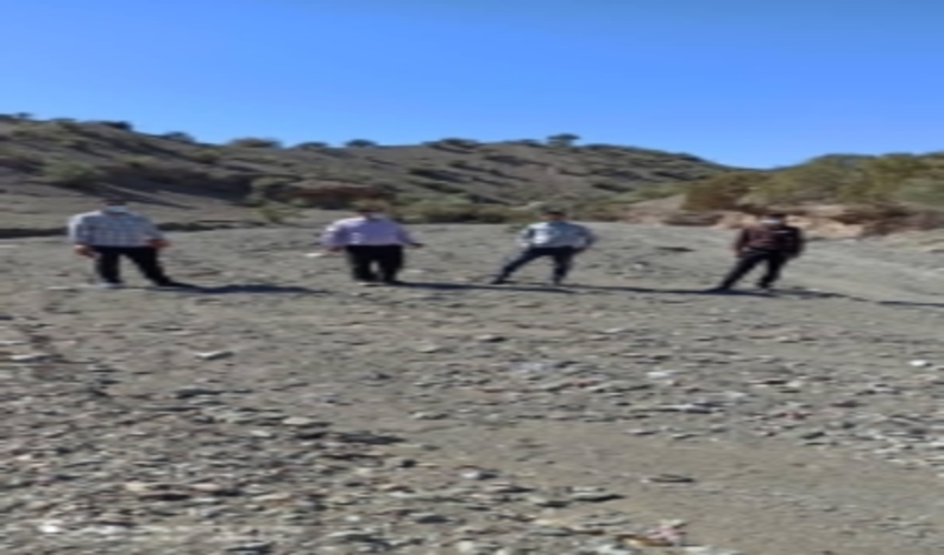 تحویل زمین به پیمانکار جهت اجرای عملیات مکانیکی مرزاندرکوهشاه احمدی شهرستان حاجی آباد