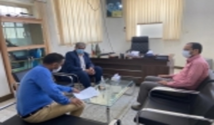 جلسه هم اندیشی کارشناسان اداره منابع طبیعی وآبخیزداری شهرستان بندرخمیر با رئیس ثبت اسناد واملاک ناحیه 2 بندر عباس 