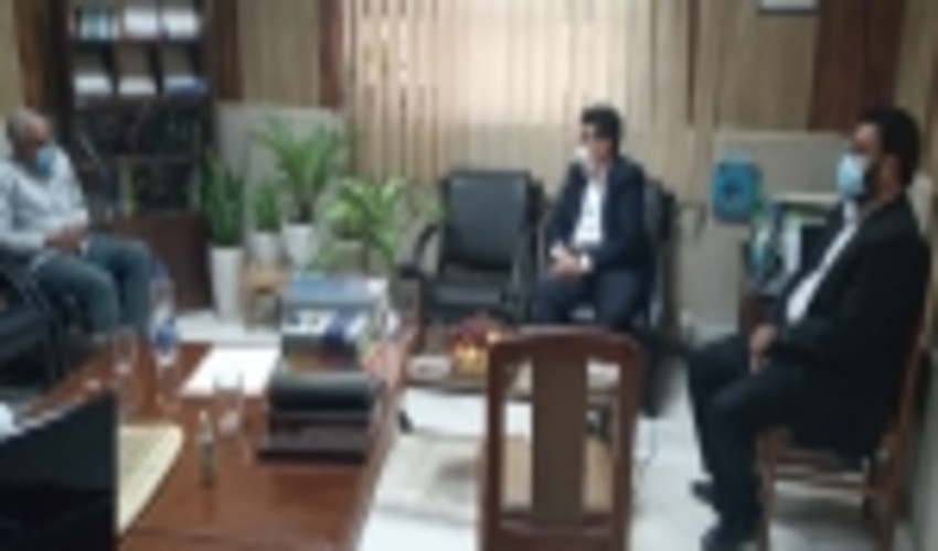 دیدارسرپرست  اداره منابع طبیعی و آبخیزداری بندرلنگه بامدیرکل ثبت اسناد و املاک در استان و رئیس اداره ثبت اسناد و املاک شهرستان بندرلنگه  