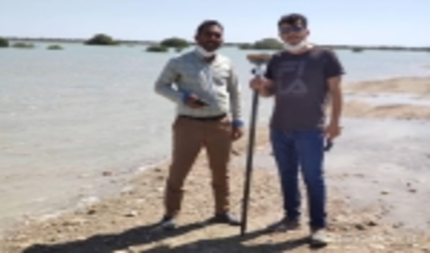 بازدید کارشناسان ممیزی شهرستان واستان از اراضی ساحلی شهرستان بندرخمیر