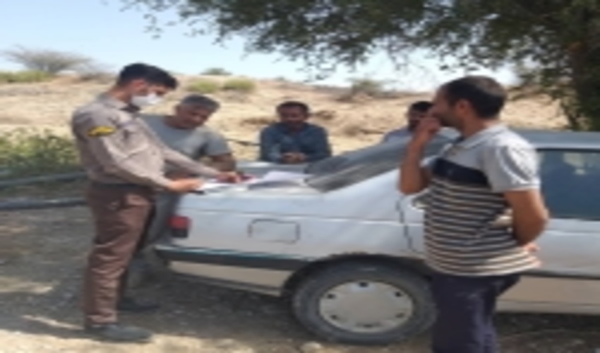 گشت زنی و حفاظت از اراضی ملی و طبیعی درمنطقه سرخون شهرستان بندرعباس           