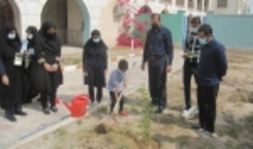 معرفی سامانه همیار طبیعت به مدارس سطح شهرستان بندرلنگه 