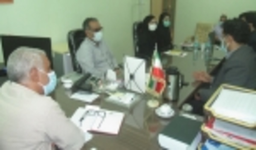جلسه هماهنگی معاون اداره کل منابع طبیعی و آبخیزداری با معاون اداره ثبت اسناد و املاک استان در شهرستان بندرلنگه