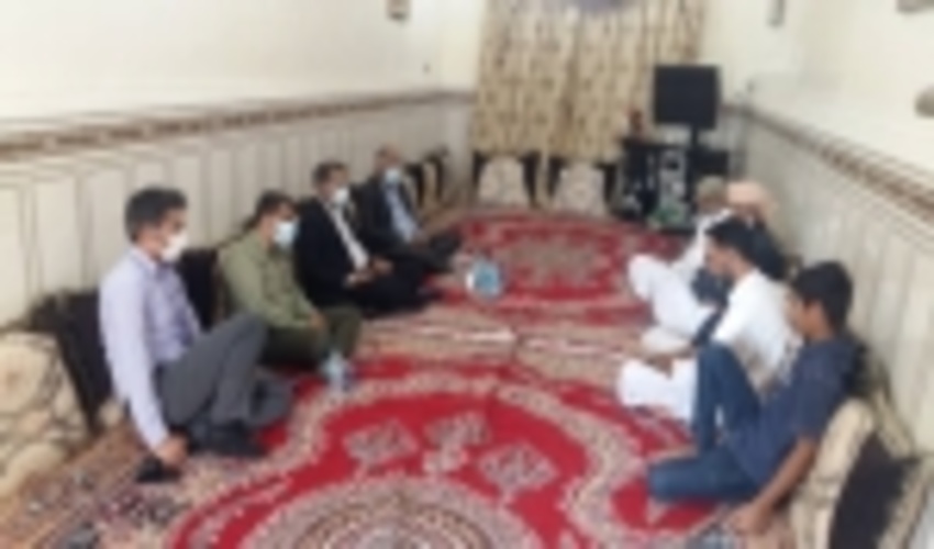 جلسه هم اندیشی با دهیار و شورای اسلامی روستای کوه مبارک با حضور رئیس شورای حفظ حقوق بیت المال و انفال این شهرستان 