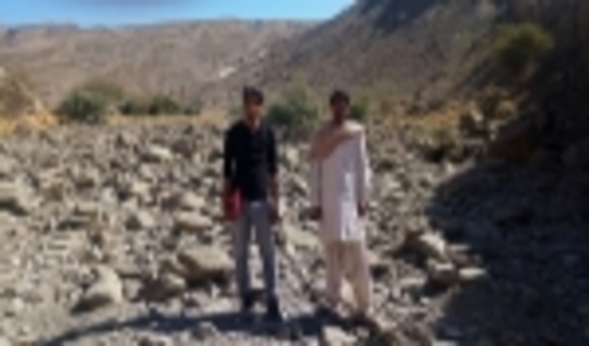 بررسی درخواست روستای توجیدر نوگین مبنی بر احداث سازه آبخیزداری در بالادست چشمه آب روستا 