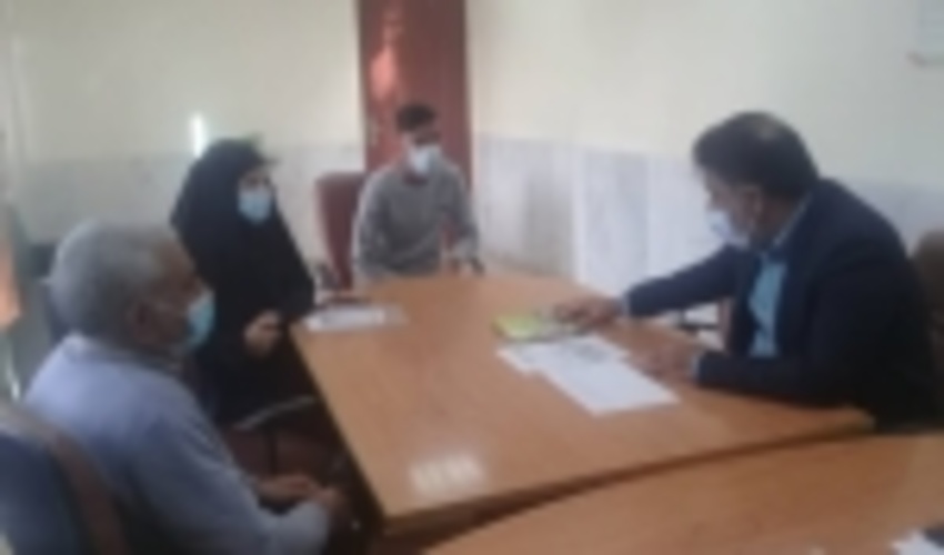 نشست اداره منابع طبیعی  و آبخیزداری با رئیس آموزش و پرورش شهرستان بندرلنگه