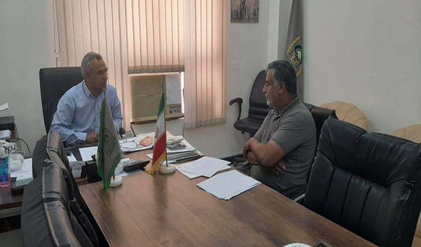 نشست  رئیس اداره منابع طبیعی و آبخیزداری قشم با شورای گیاهدان 