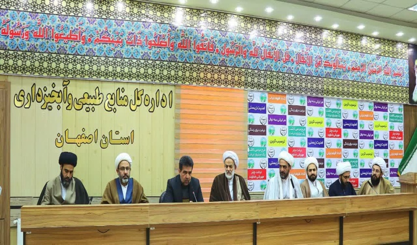 مدیر کل منابع طبیعی هرمزگان سالروز تاسیس سپاه پاسداران را تبریک گفت