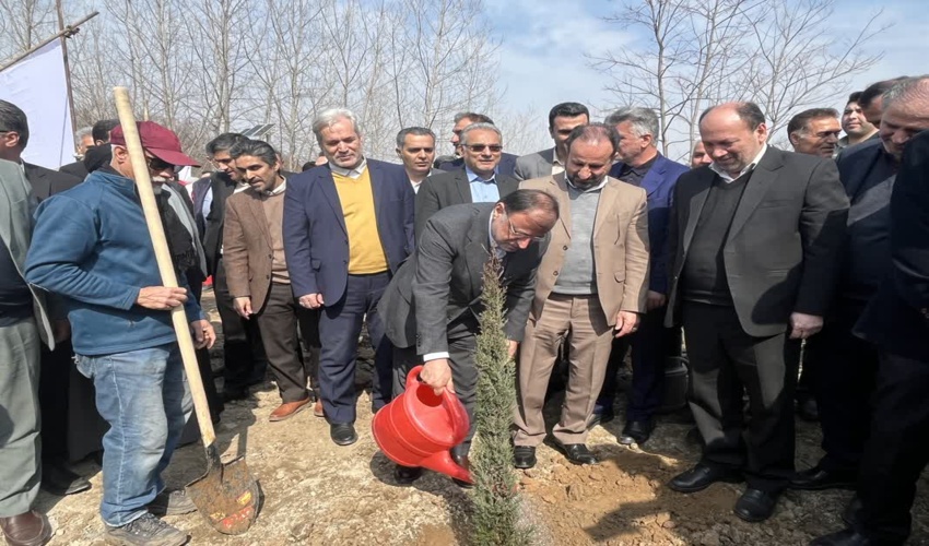 برگزاری جشن نیمه شعبان در اداره کل منابع طبیعی هرمزگان