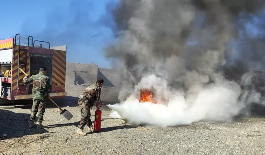 مشارکت پرسنل نیروی انتظامی در غرس نهال در شهرستان سیریک