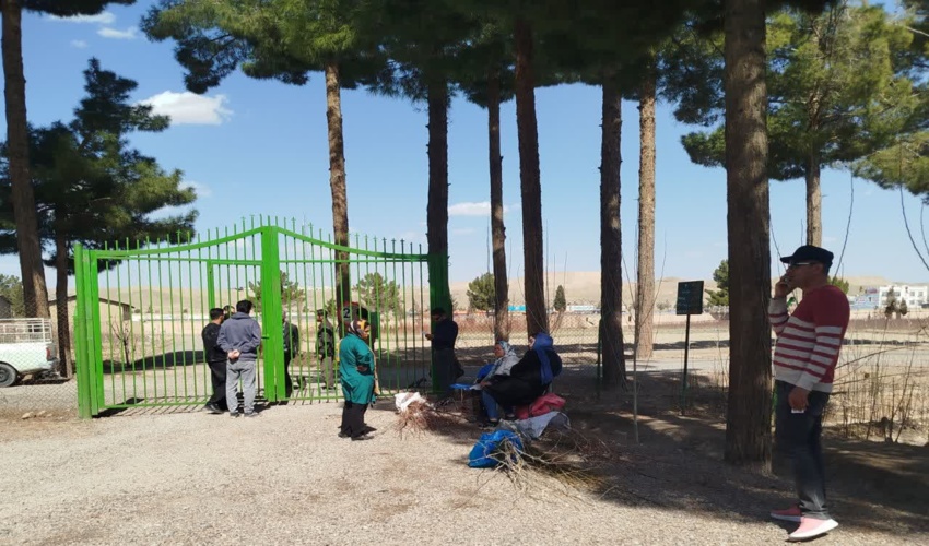 برگزاری جشن هفته منابع طبیعی  در کنار همیاران دانش آموز روستای پرنیمه بندرخمیر