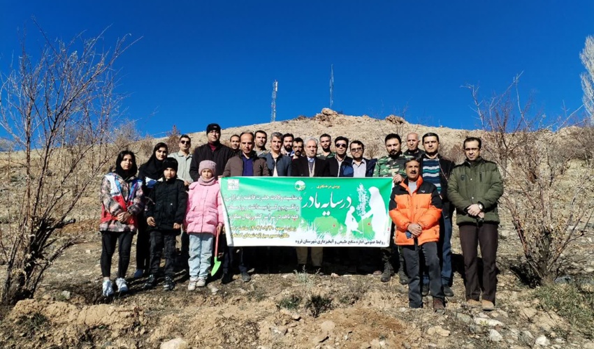 بازدید کارشناس ناظرعملیات بیولوژیکی سازمان جنگل ها از گالی‌های روستای کندران بندرلنگه