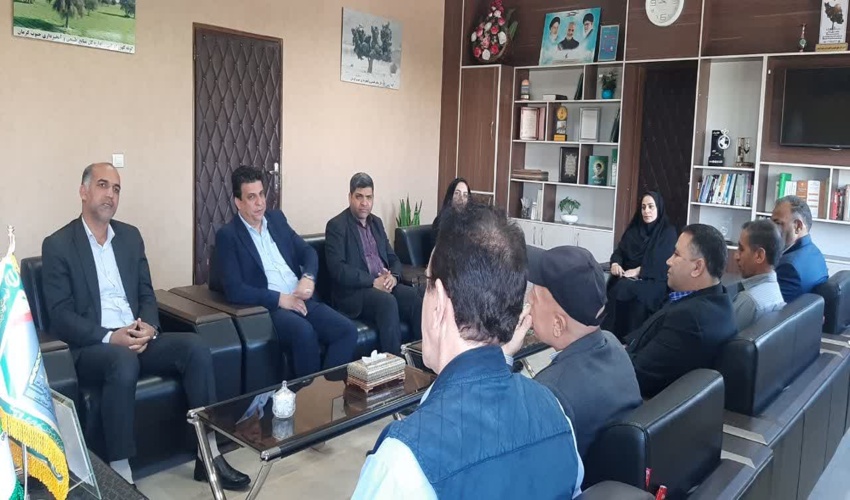 انجام عملیات کاداستر نقشه های اجرایی و اراضی ساحلی جزیره هرمز 