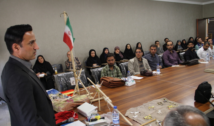 تحویل زمین به پیمانکار جهت اجرای عملیات آبخیزداری حوزه تیغ سیاه میناب