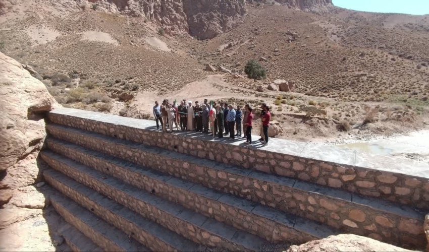 بررسی و رفع مشکل اراضی ملی روستای حسن آباد  بخش مهران شهرستان بندرلنگه