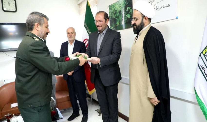 پاسخگویی به 24 فقره استعلامات اداره آب منطقه ای در شهرستان بندرلنگه