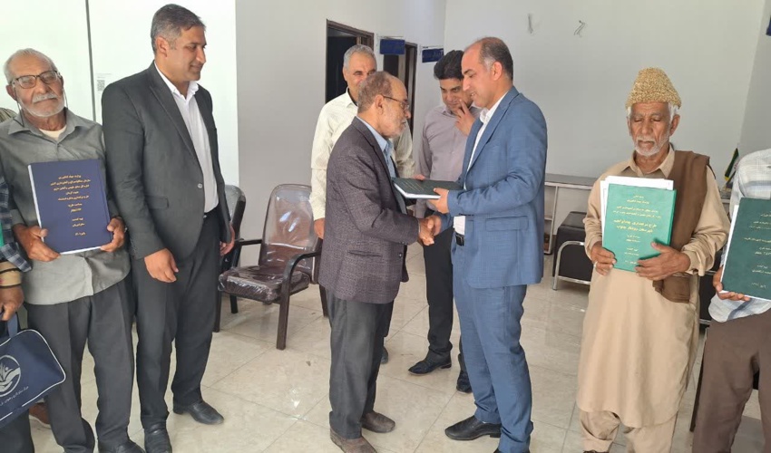 2 طرح منابع طبیعی شهرستان بندرلنگه دردهه مبارک فجرانقلاب اسلامی به بهره برداری می رسد