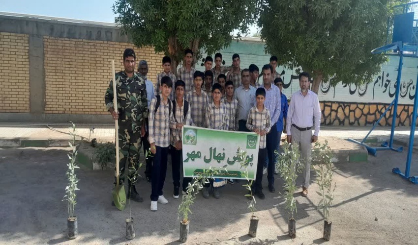 راه اندازی تلمبه بادی چاه مالداری مرتع کونه