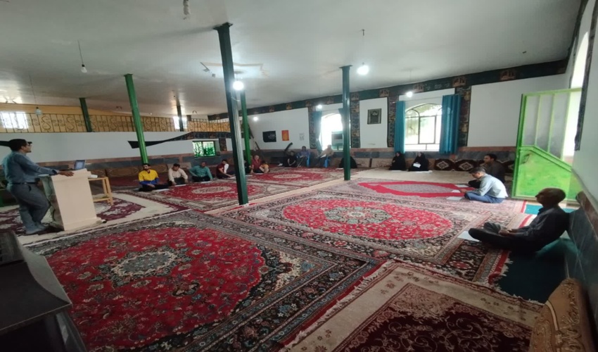 کارگروه تعیین تکلیف اراضی ملی و دولتی واگذار شده تصرفی و مورد نیاز نیروهای مسلح در اداره کل منابع طبیعی برگزار شد