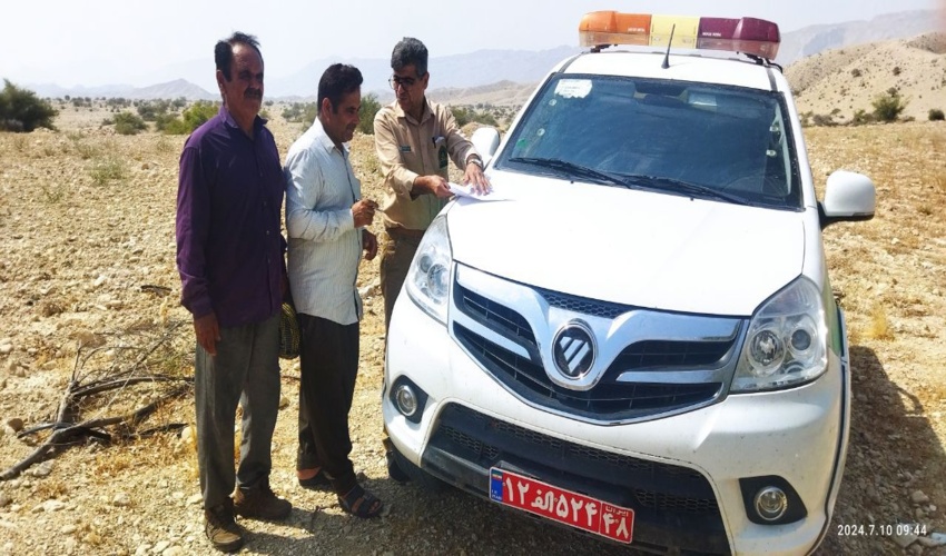 بازدید کارشناسان دفتر ترویج سازمان جنگلها از طرح احیای آویشن زارهای مراتع رهدار‎ رودان 