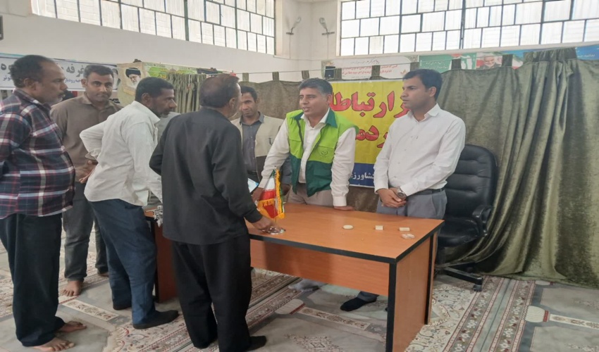 بازدید رئیس اداره بیابان اداره کل از نهالستان شهرستان جاسک