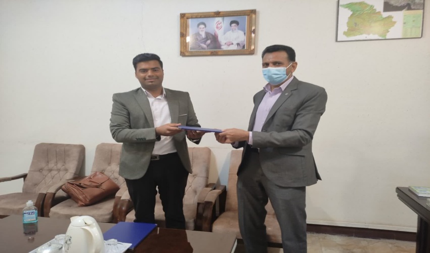 تفاهم نامه همکاری در زمینه حفظ منابع طبیعی بین اداره منابع طبیعی بندرعباس و شرکت نوآوران خلاق خلیج فارس منقعد شد 