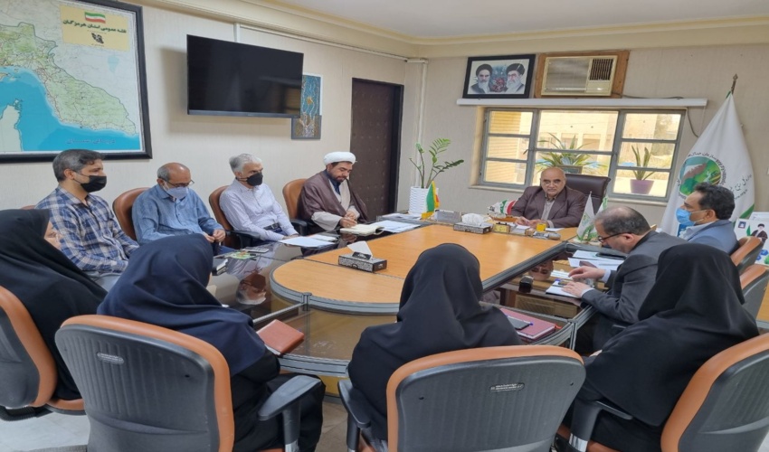 مدیرکل منابع طبیعی وآبخیزداری هرمزگان : رعایت حجاب الزامات دینی ماست 