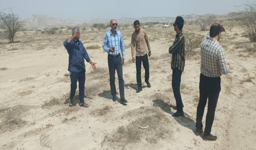 بندرلنگه / بازدید از اراضی ملی روستای بخش مرکزی جهت الحاق به طرح هادی 