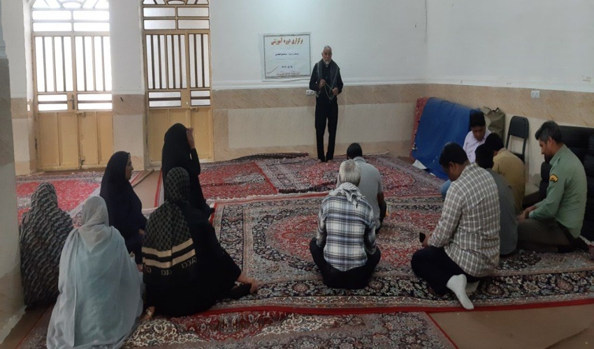 برگزاری دوره آموزشی حفاظت و احیای منابع طبیعی با مشارکت جوامع محلی در شهرستان رودان