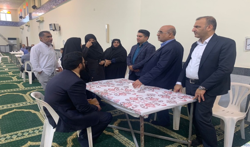 برپایی میزخدمت منابع طبیعی و آبخیزداری در مسجد جامع شهرستان بندرلنگه