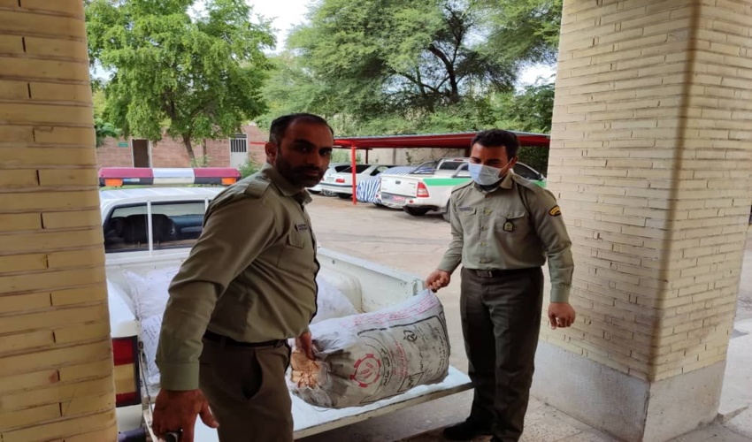 شناسایی و انهدام 100 کیلو گرم ذغال غیر مجاز در شهرستان بندرعباس