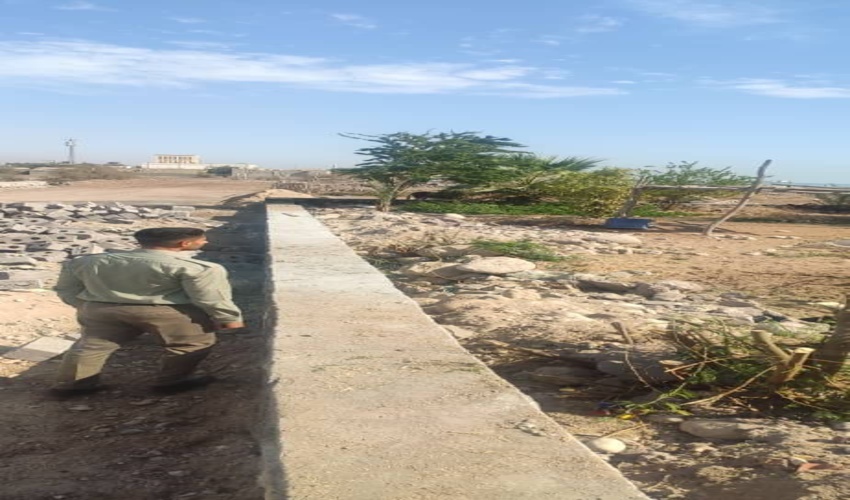 گشت حفاظتی  از اراضی ملی در منطقه بستانو، خونسرخ و کنترل حریم 60 متری در شهرستان بندرعباس 