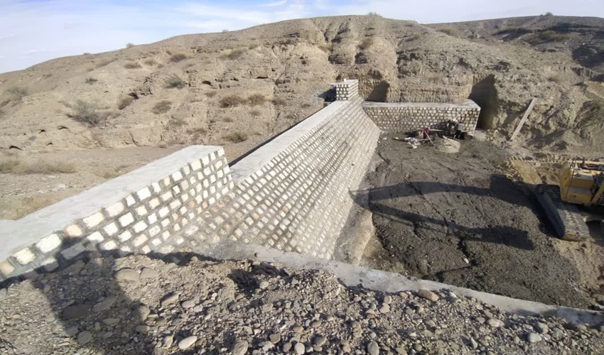 پیشرفت فیزیکی 95 درصدی  پروژه آبخیزداری حوزه سورک-روستای کربلا شهرستان جاسک 