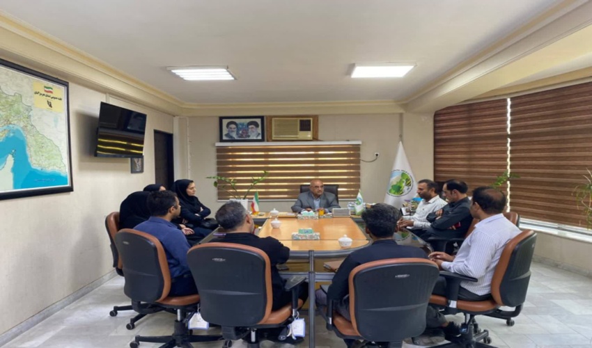 نشست تخصصی کارشناسان مرتع استان هرمزگان با حضور مدیرکل منابع طبیعی استان